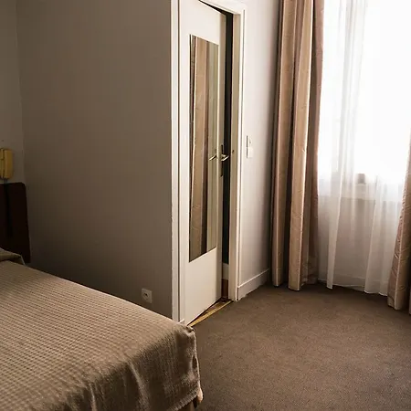 Exelmans Hotel 2*